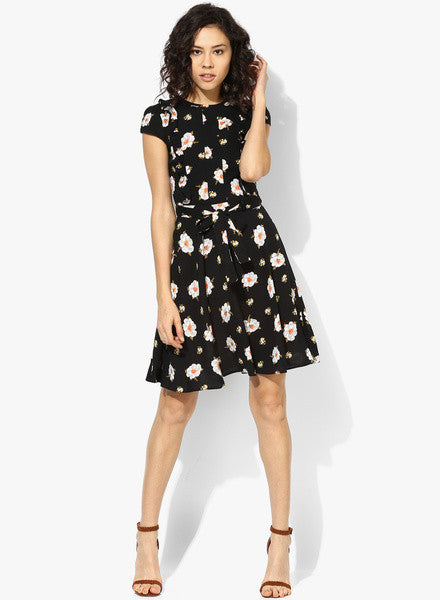 Dorothy-Perkins-Daisy-Fit-And-Flare-Dress